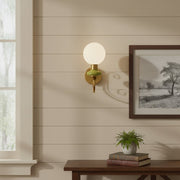 Noirvex Sculptural Metal Wall Lamp – Elegant Vertical Design for Living Spaces