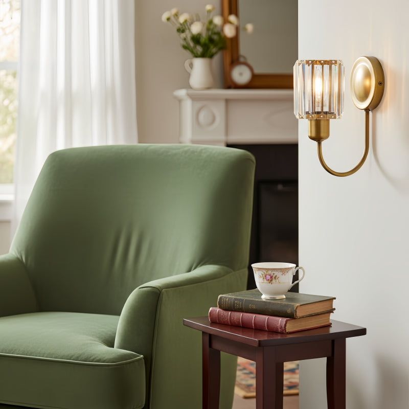 Tracian Wandleuchte - Gebogener Arm mit Glas- oder Leinen-Schirm für Schlafzimmer