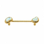 Afbeelding laden in galerijweergave, French Vintage Cashew Shell Brass Cabinet Knobs and Pulls - image 8