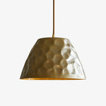 Cargar imagen en el visor de la Galería, American Metal Lamps hammered brass pendant light in 8.3 inch size