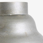 Afbeelding laden in galerijweergave, Antique brass lamp holder detail