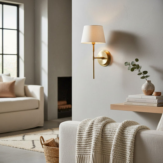 Luz de Pared Cremaris de Metal con Pantalla de Tela - Aplique Atemporal para Iluminación Interior