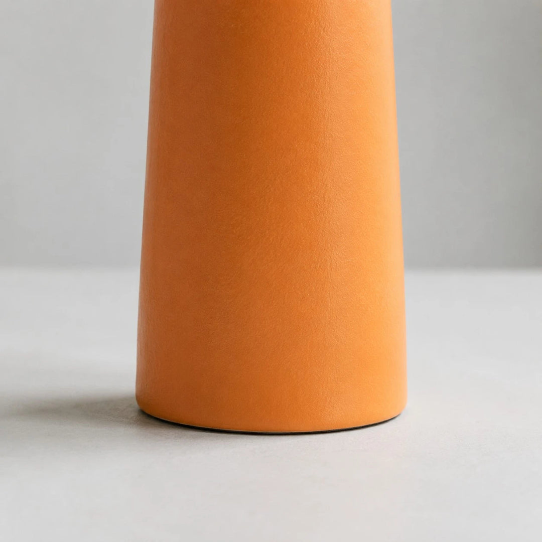 Lampe de table en céramique à motifs floraux Liberty avec base orange faite à la main