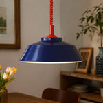 Carica l'immagine nella visualizzazione Galleria, Memphis pull-down pendant in a dining space