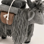 Bild in die Galerieansicht laden, Handmade Nepal Wool Felt Yak Ornament