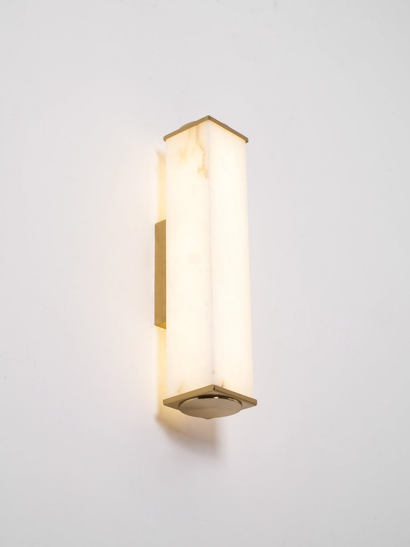 Kuboid Alabaster Wandleuchte