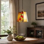 Afbeelding laden in galerijweergave, Vintage hanglamp van rozenkleurig glas-in-lood