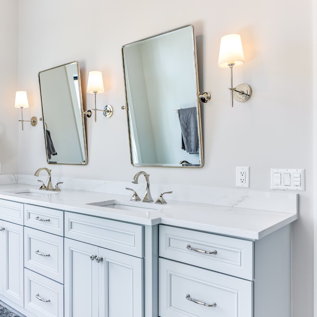 Averin Sleek Minimalist Fabric Wall Sconce for Bedroom & Living Spaces