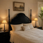 Bild in die Galerieansicht laden, Beige and black table lamp in a calm bedroom setting