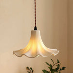 Load image into Gallery viewer, Petalis Charm French Petal Ceramic Pendant Light
