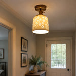 Cargar imagen en el visor de la Galería, Flush mount ceramic ceiling light in a warm entryway