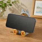 Bild in die Galerieansicht laden, Wooden animal phone stand scene view