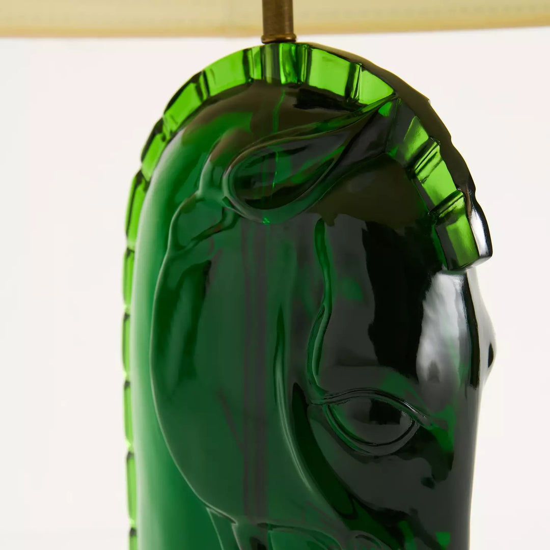 Modo Sculptural Horse Head Table Lamp in Resin – Decorative Table Light for Home Office