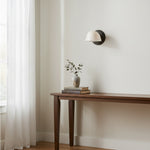 Afbeelding laden in galerijweergave, Fiea Geprofileerde Wandlamp – Art Deco Geïnspireerd Ontwerp met Zacht Sfeerverlichting voor Badkamer of Slaapkamer