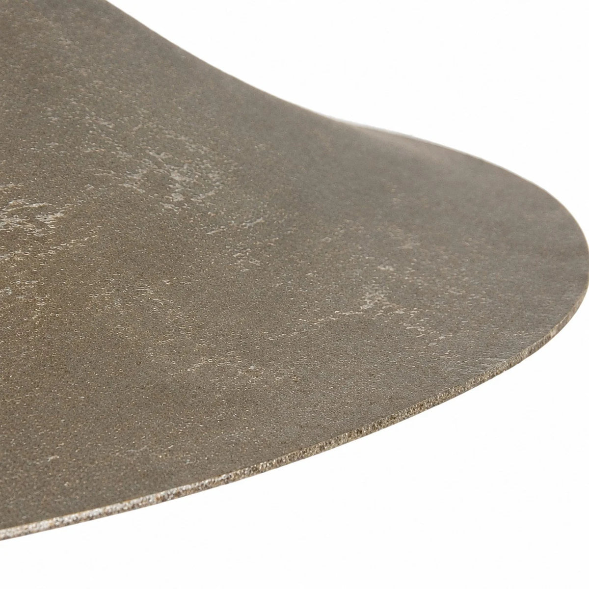 Close view of the softly weathered shade edge