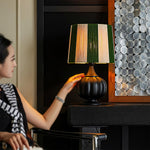 Bild in die Galerieansicht laden, Harmony Stripe Tischlampe