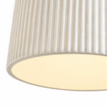 Załaduj obraz do przeglądarki galerii, Ceramic shade detail