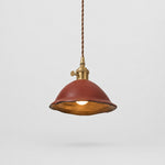 Afbeelding laden in galerijweergave, Vintage keramische hanglamp met dubbele glazuurlaag en messing fittingen