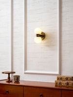 Bild in die Galerieansicht laden, Alabaster Celestia Kugel Wandleuchte