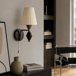 Carica l'immagine nella visualizzazione Galleria, Console wall scene with matte nickel wall light