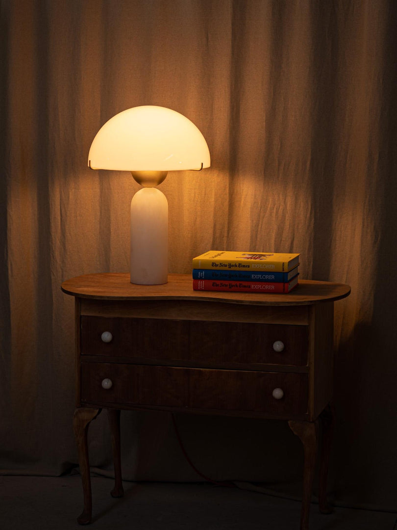 Peono Alabaster Tischlampe