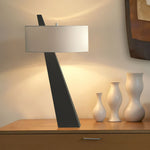 Bild in die Galerieansicht laden, Jett Obelisk Tischlampe