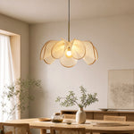 Carica l'immagine nella visualizzazione Galleria, Natural cream pendant light in dining room scene