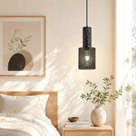 Bild in die Galerieansicht laden, Textured Black Mesh Pendant Light 2