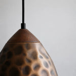 Cargar imagen en el visor de la Galería, Close view of hammered antique copper pendant shade texture