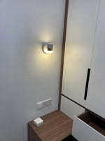 Bild in die Galerieansicht laden, Verstellbare Glas Wandleuchte