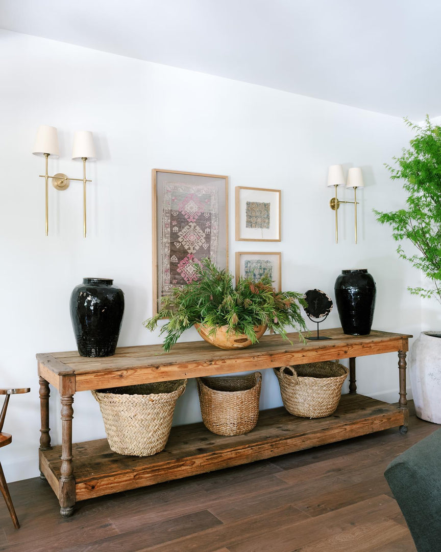 Averin Sleek Minimalist Fabric Wall Sconce for Bedroom & Living Spaces