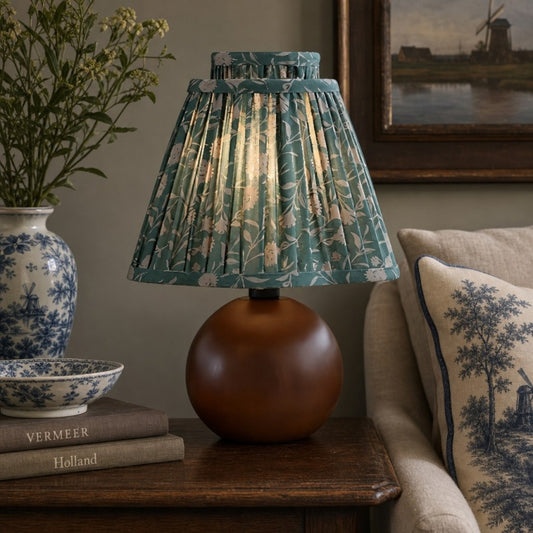 Lampe de table vintage à fleurs Solmire – Lampe de chevet plissée décorative pour chambre ou coin lecture