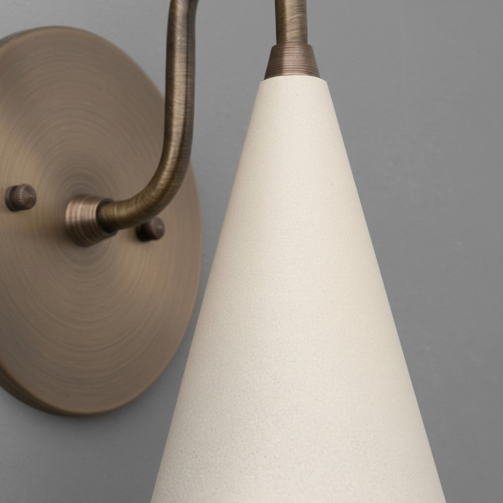 Curva Metal Cone Shade Sconce – Vintage Brass Wall Light for Entryway or Stairwell