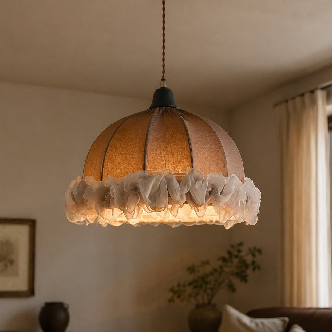 Französische Vintage-Pendelleuchte aus gerüschtem Stoff