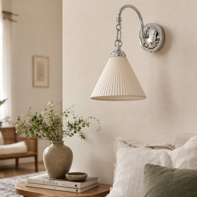 Cazelle French Style Floral Wall Lamp – Artistic Retro Sconce for Background Lighting