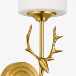 Cargar imagen en el visor de la Galería, Antler ornament and support arm detail