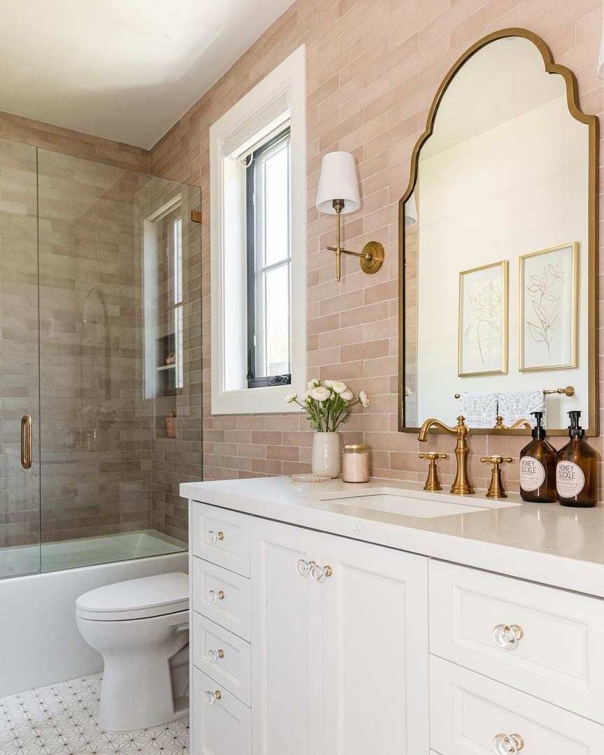 Averin Sleek Minimalist Fabric Wall Sconce for Bedroom & Living Spaces