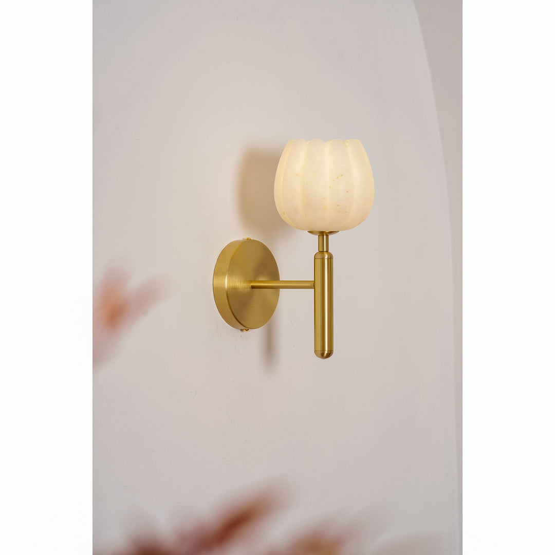 Mian Alabaster Wall Lamp
