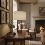 Afbeelding laden in galerijweergave, Luma minimalistische industriële tafellamp en vloerlamp – metalen frame met zachte stoffen kap voor thuis en kantoor