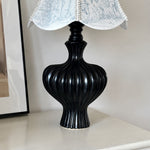 Carica l'immagine nella visualizzazione Galleria, Black sculptural table lamp base detail