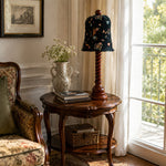Afbeelding laden in galerijweergave, floral fabric and carved wood table lamp