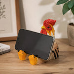 Bild in die Galerieansicht laden, Wooden animal phone stand scene view