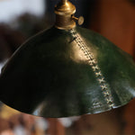 Cargar imagen en el visor de la Galería, Leather shade profile detail