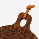 Bild in die Galerieansicht laden, Lepwood Premium Schneide- und Servierbrett aus Sapele-Holz mit Leopardenmuster für Tischdekoration und Unterhaltung