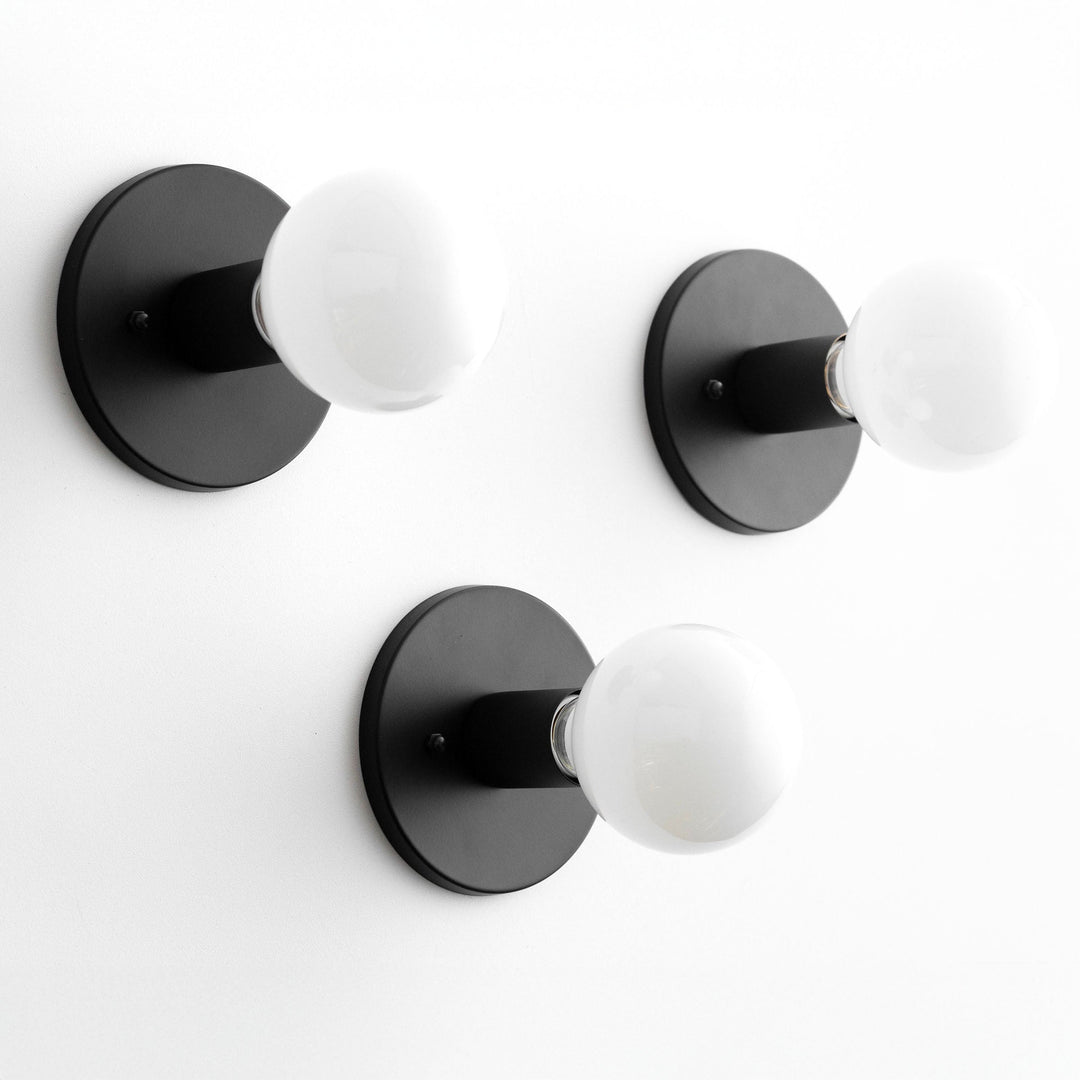 Glorica Glass Minimalist Wall Sconce - Versatile Modern Light For Any Room