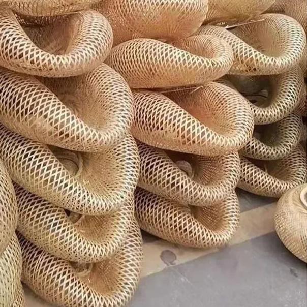 Ręcznie pleciona lampa wisząca z naturalnego bambusa Aira