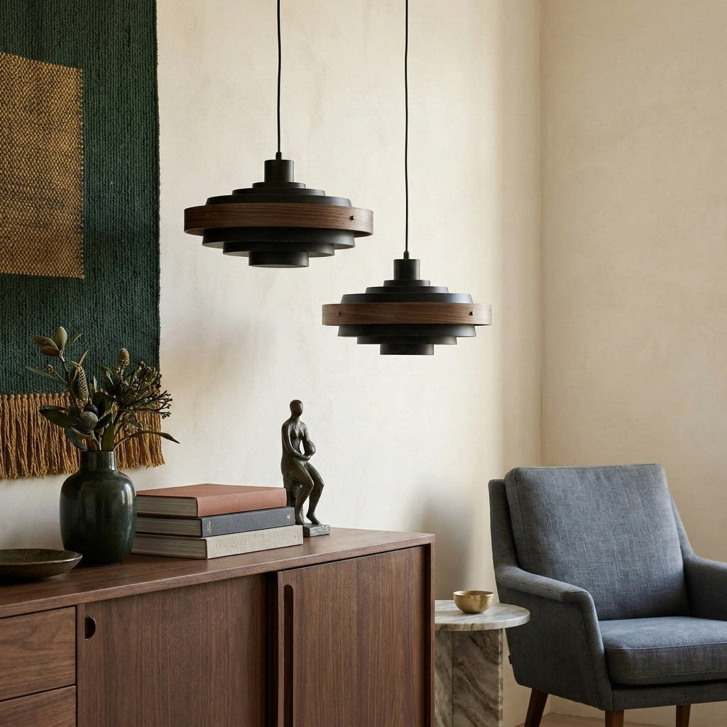 Layervelle eigentijdse gelaagde hanglamp – Sculpturale houten en metalen hanglamp voor woonruimtes