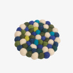 Charger l'image dans la visionneuse de la galerie, Navy multicolor handmade felt ball coaster