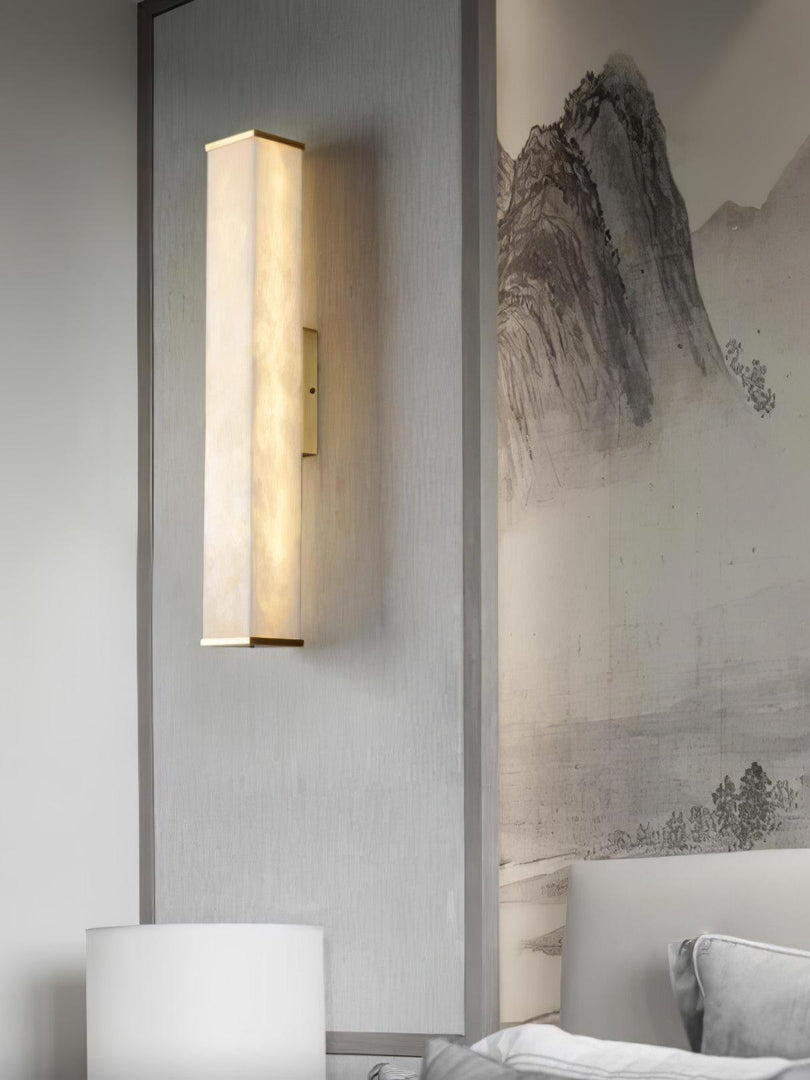 Kuboid Alabaster Wandleuchte