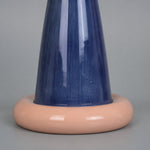Afbeelding laden in galerijweergave, Close view of glossy ceramic lamp base
